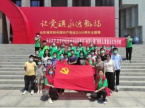 尺度这么大，台词这么露骨，女主还是女神，这剧能过审也是奇了